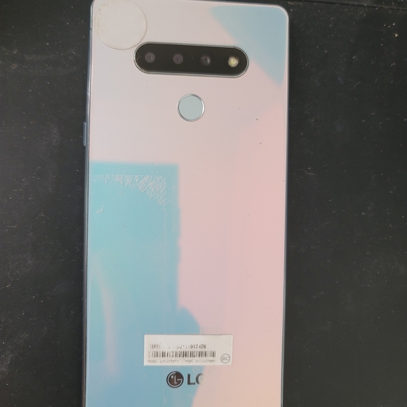 LG Smartphone - Iridescent Silver